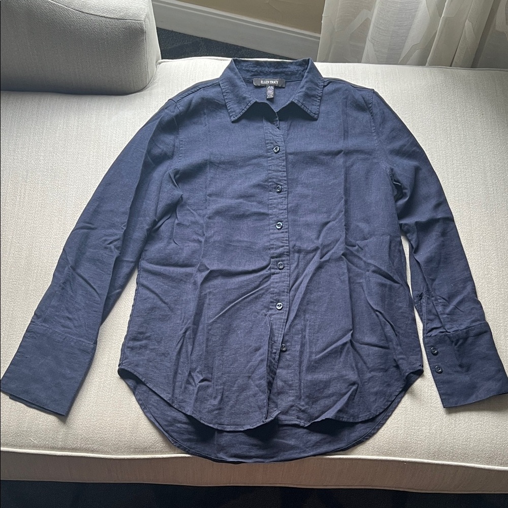 Ellen Tracy Dark Blue Casual Button Down Shirt